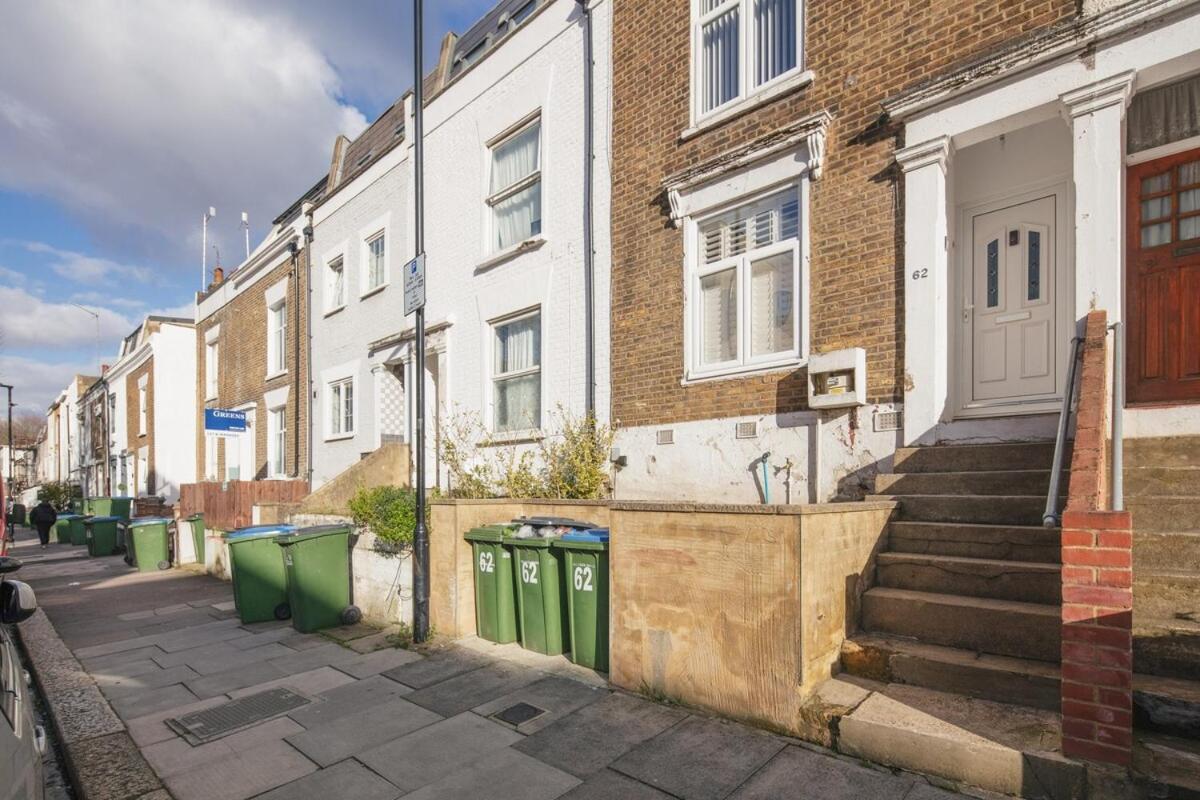 Apartamento Spacious 3 Bedroom With Ps5 And Pool Table Near O2 Arena Canary Wharf And Elizabeth Line To Londres